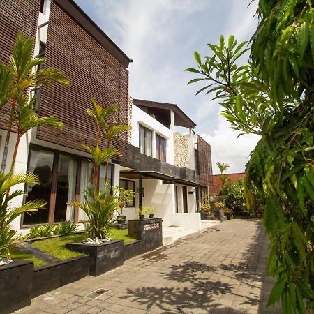 Kuta Ardenia Residence Luaran gambar