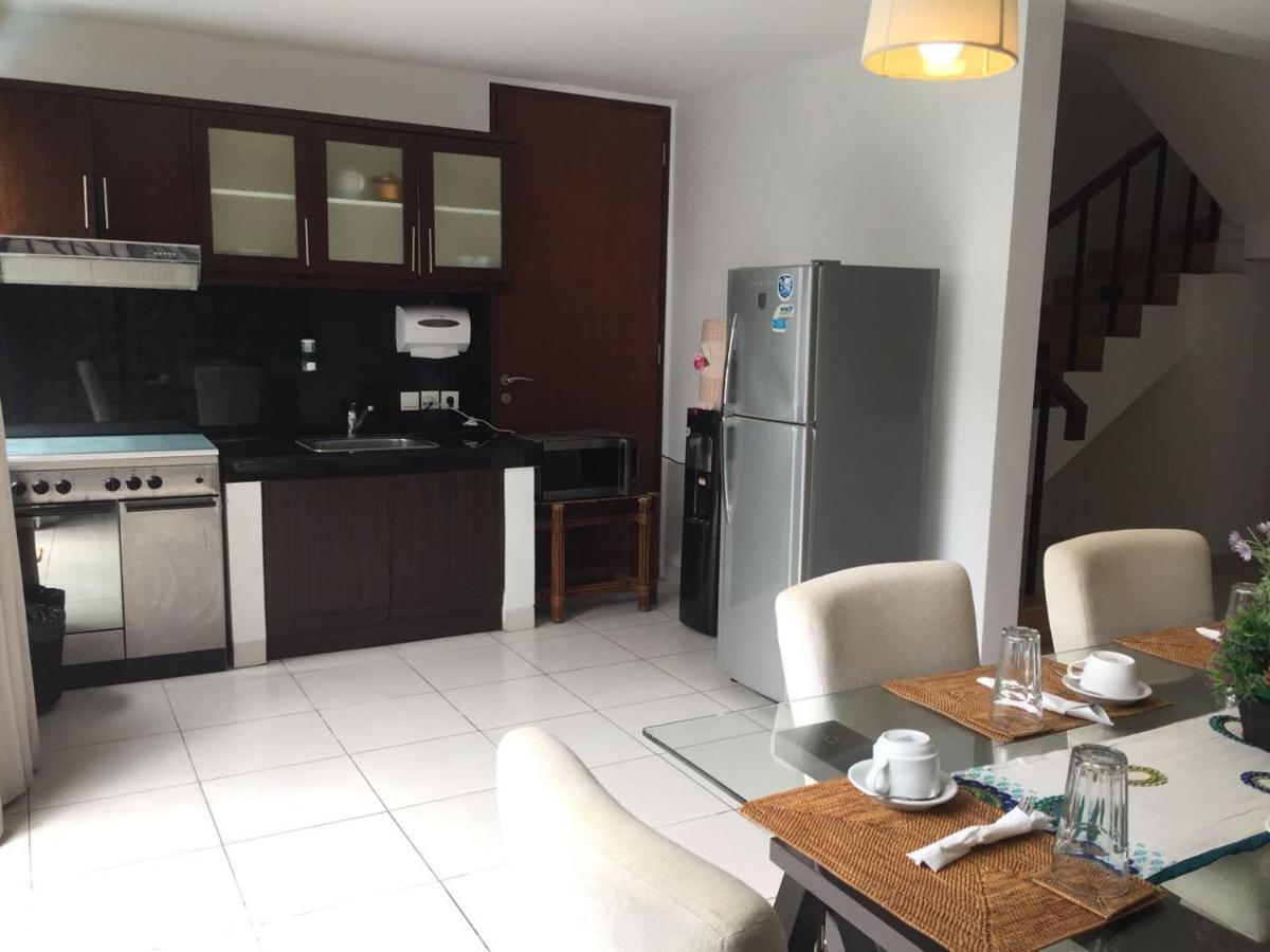 Kuta Ardenia Residence Luaran gambar