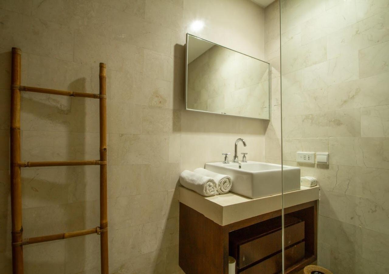 Kuta Ardenia Residence Luaran gambar