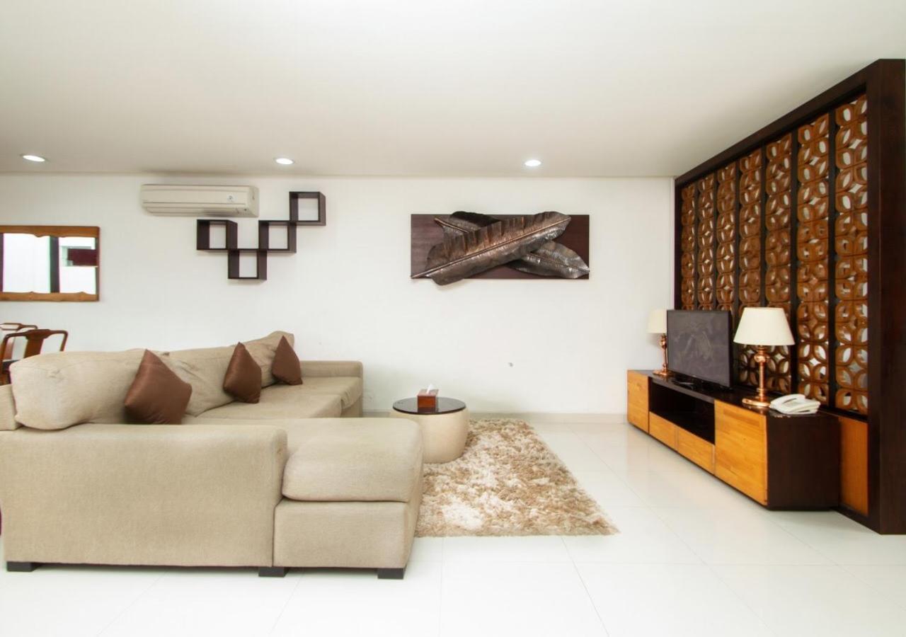 Kuta Ardenia Residence Luaran gambar